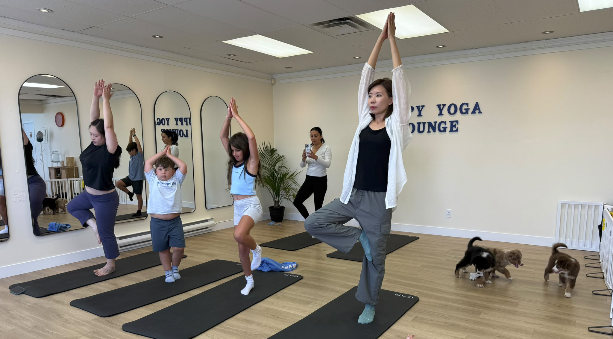 Puppy Yoga Lounge Richmond